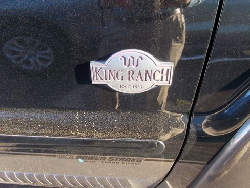 Used 2016 Ford F250 King Ranch w/ King Ranch w/Chrome Package image 29