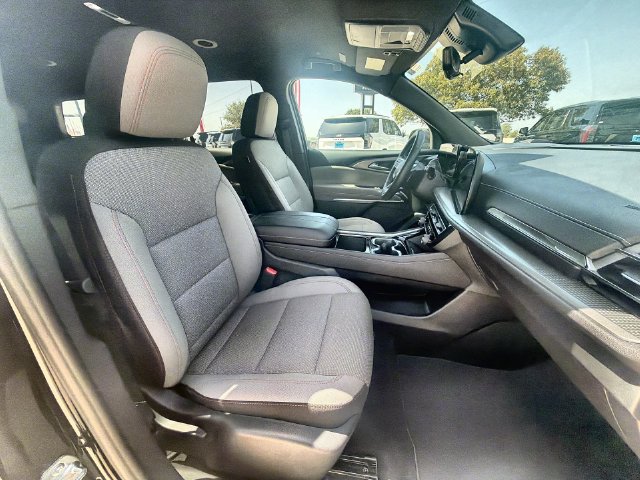 Certified 2026 Chevrolet Traverse LT w/ Driver Confidence Package FWD image 27