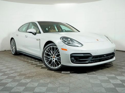 Certified 2023 Porsche Panamera 4 Platinum Edition image 9