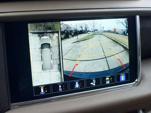 Used 2023 GMC Yukon Denali image 29