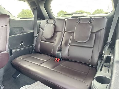 Certified 2025 Ford Explorer Platinum AWD/4WD image 24