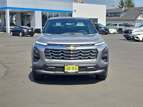 New 2026 Chevrolet Equinox LT w/ Safety and Technology Package AWD/4WD image 3