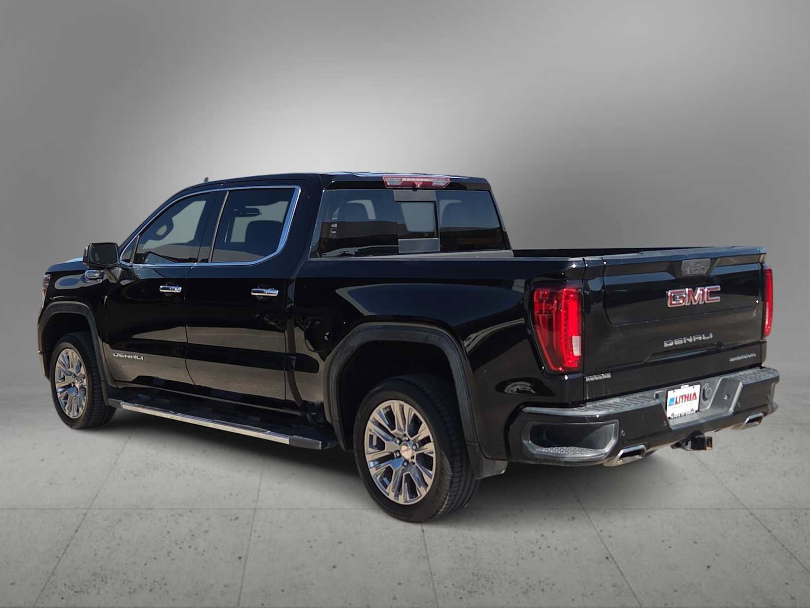 Used 2020 GMC Sierra 1500 Denali RWD image 6