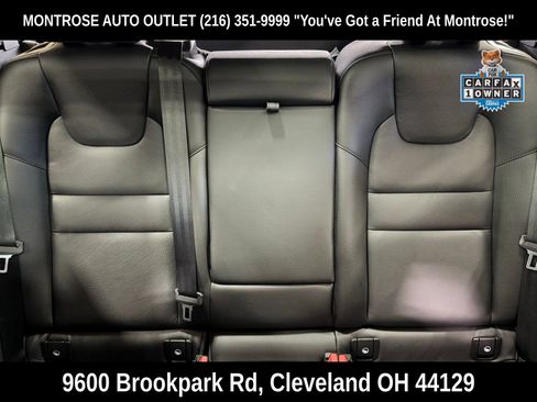 Certified 2025 Volvo V60 B5 Cross Country Plus image 31