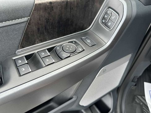 Used 2025 Ford F350 Lariat image 25