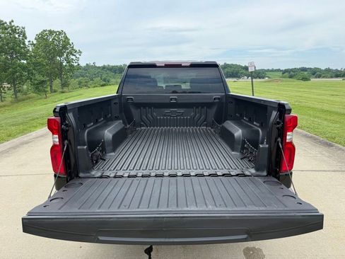Used 2023 Chevrolet Silverado 1500 RST AWD/4WD image 6