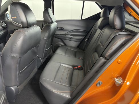 Used 2020 Nissan Kicks SR w/ SR Premium Package image 7