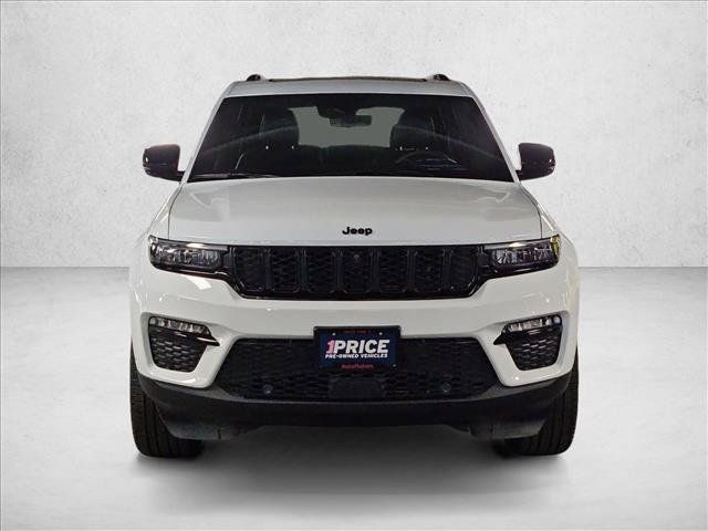 Used 2024 Jeep Grand Cherokee Limited w/ Luxury Tech Group II AWD/4WD image 2