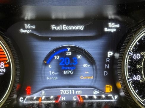 Used 2019 Jeep Cherokee Limited AWD/4WD image 15