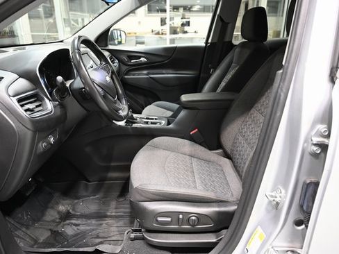 Used 2022 Chevrolet Equinox LT image 9