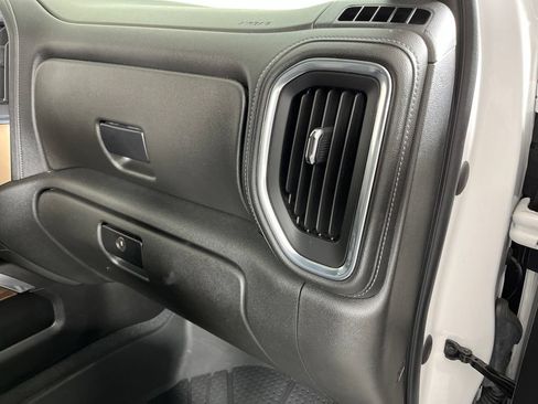 Certified 2021 Chevrolet Silverado 1500 High Country w/ Technology Package AWD/4WD image 11