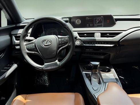 Used 2020 Lexus UX 200 w/ Premium Package FWD image 11
