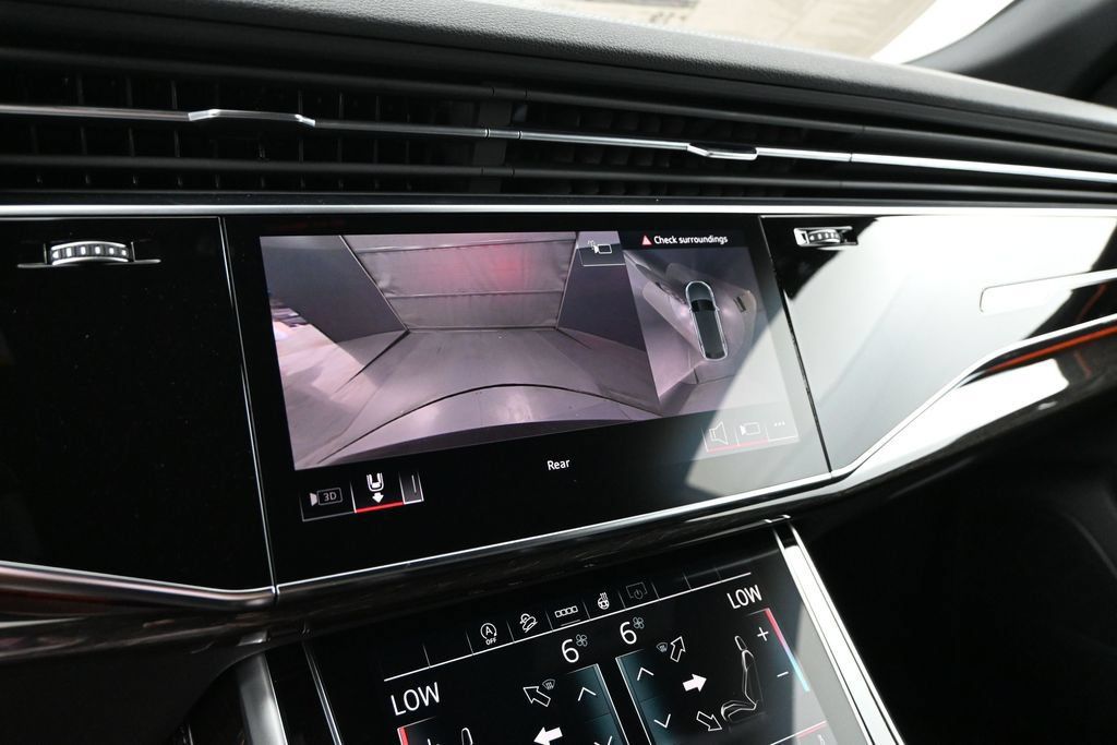 New 2027 Audi Q8 Premium Plus AWD/4WD image 11