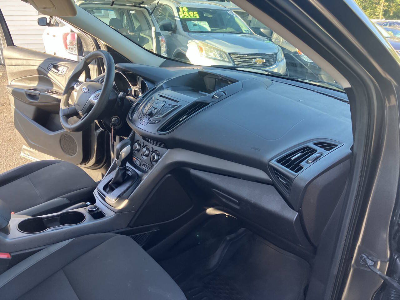 Used 2015 Ford Escape S FWD image 23