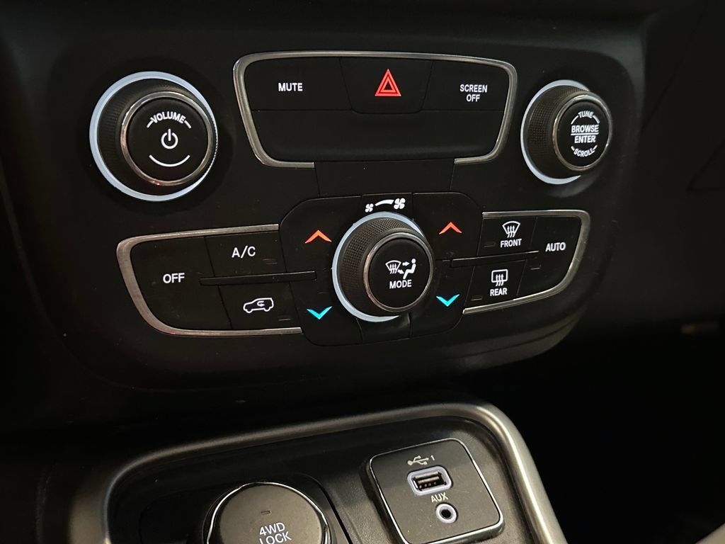 Used 2020 Jeep Compass Latitude AWD/4WD image 15
