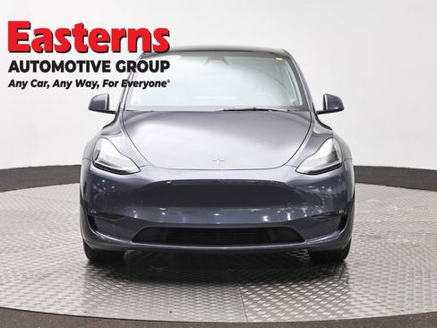 Used 2023 Tesla Model Y Long Range AWD/4WD image 2
