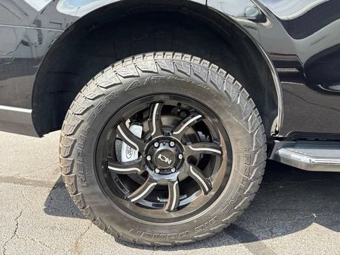 Certified 2022 Ford Expedition XLT AWD/4WD image 5