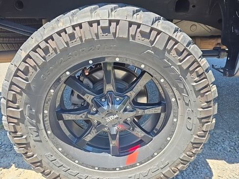 Used 2021 Chevrolet Silverado 1500 Custom Trail Boss w/ Midnight Edition AWD/4WD image 11
