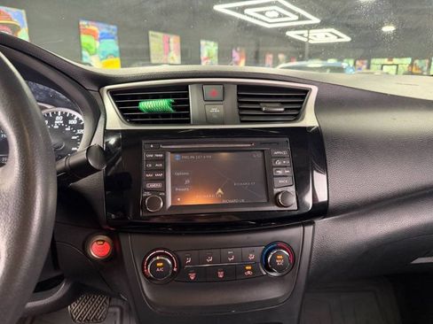 Used 2017 Nissan Sentra SV w/ Driver's Assist Package FWD image 12