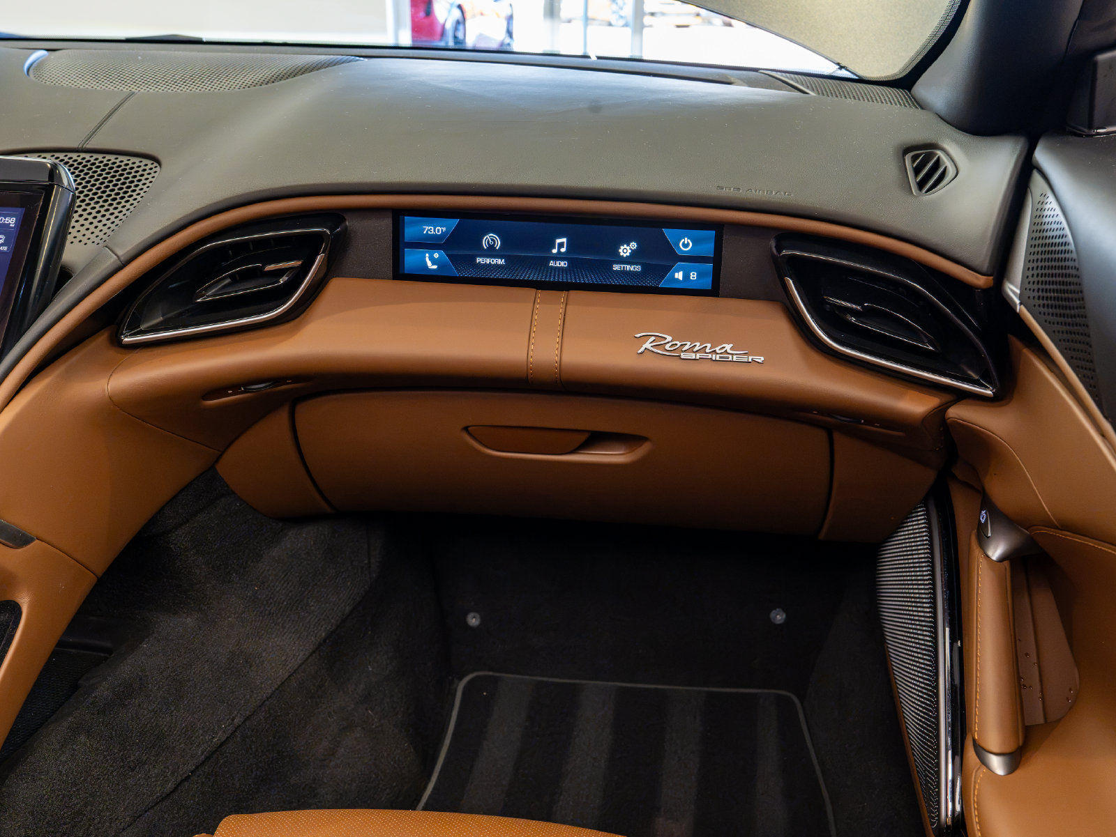 Used 2025 Ferrari Roma Spider RWD image 18