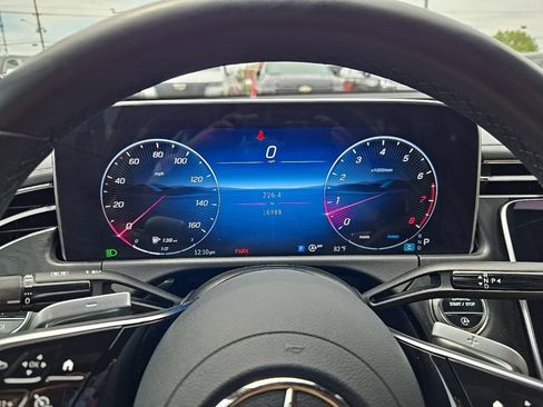 Used 2025 Mercedes-Benz E 350 4MATIC Sedan image 19