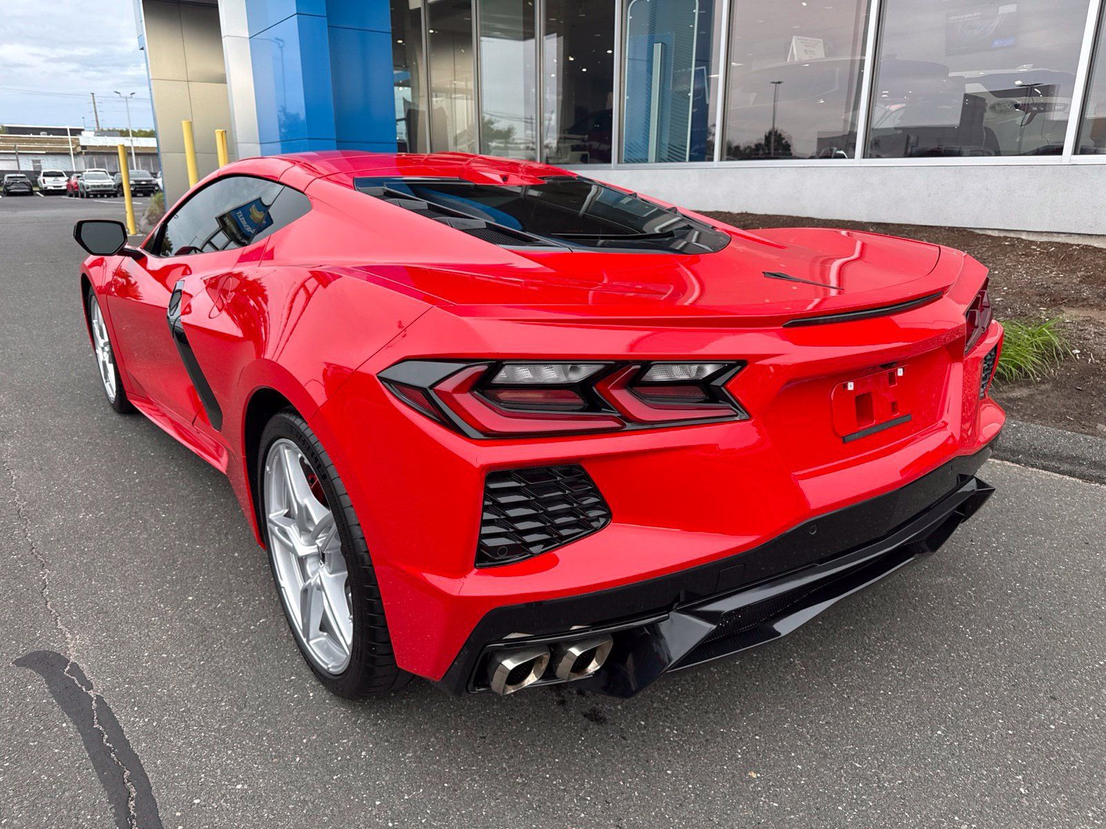Used 2023 Chevrolet Corvette Stingray Preferred Cpe w/ Battery Protection Package RWD image 7