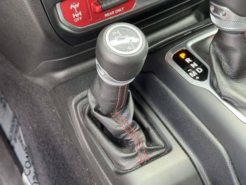 Used 2020 Jeep Wrangler Unlimited Rubicon AWD/4WD image 8