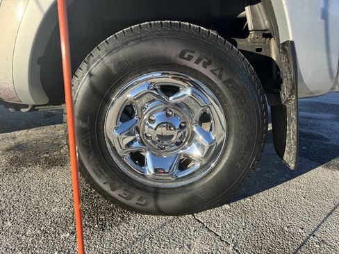 Used 2012 Toyota Tacoma Base 4x4 4dr Access Cab 6.1 ft image 6