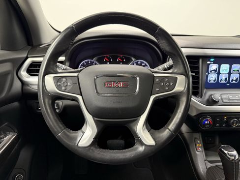 Used 2019 GMC Acadia SLT image 25