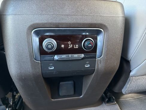 Used 2021 Chevrolet Tahoe LT image 22