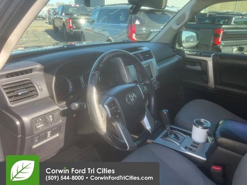 Used 2014 Toyota 4Runner SR5 image 13