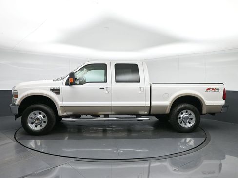 Used 2010 Ford F250 Lariat image 4