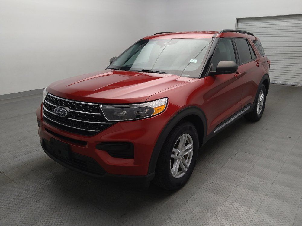 Used 2021 Ford Explorer XLT RWD image 2