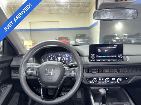 Certified 2023 Honda Accord EX image 6