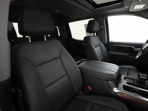 Used 2023 GMC Sierra 1500 SLT w/ SLT Premium Package image 24