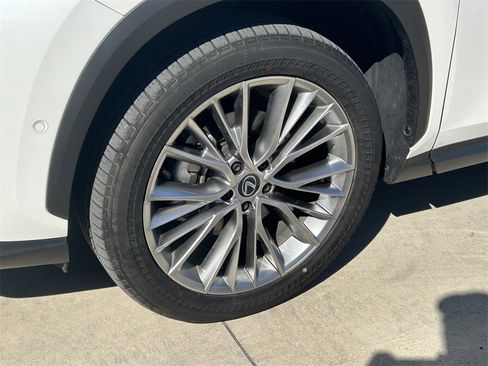 Used 2025 Lexus NX 300h AWD w/ Luxury Package image 9