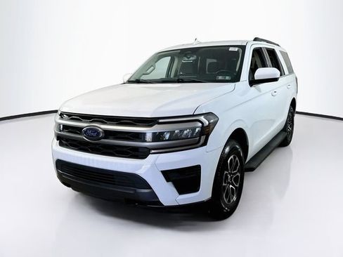 Certified 2023 Ford Expedition XLT AWD/4WD image 3