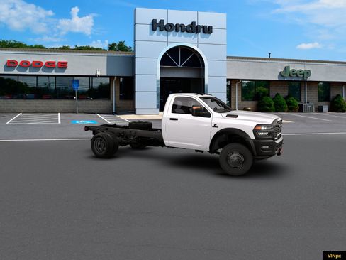 New 2026 RAM 5500 Tradesman AWD/4WD image 10