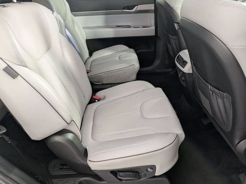 Used 2025 Hyundai Palisade SEL FWD image 31