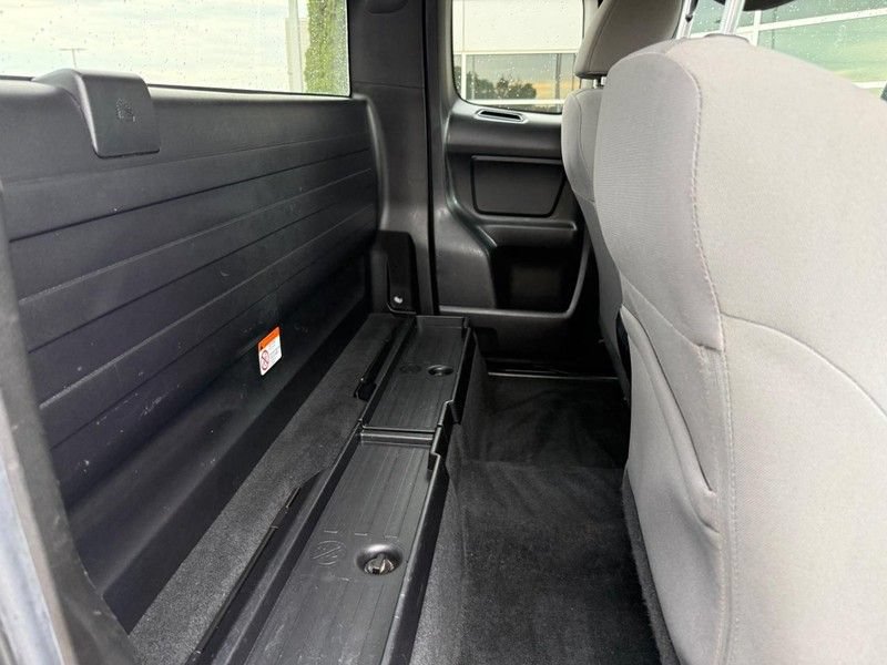 Used 2021 Toyota Tacoma SR AWD/4WD image 12