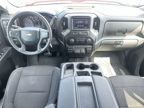 Used 2020 Chevrolet Silverado 1500 Custom w/ Custom Value Package AWD/4WD image 18
