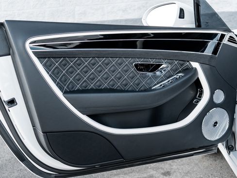 Used 2024 Bentley Continental GT Speed image 24