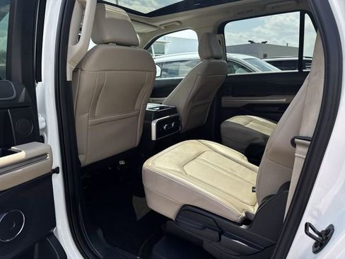 Used 2022 Ford Expedition Max Limited AWD/4WD image 22
