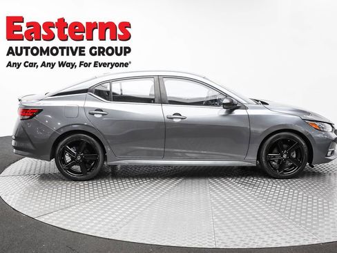 Used 2023 Nissan Sentra SR w/ Trunk Package image 4