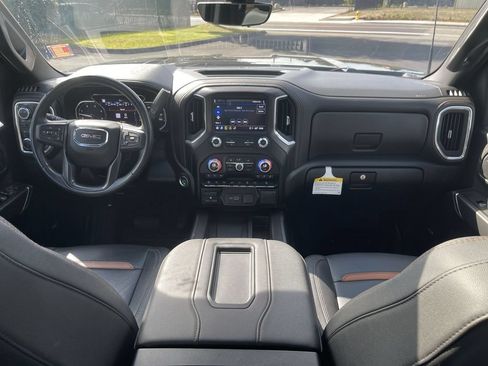Used 2022 GMC Sierra 2500 AT4 w/ AT4 Premium Plus Package AWD/4WD image 21