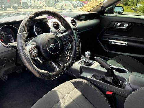 Used 2022 Ford Mustang GT w/ Black Accent Package RWD image 15
