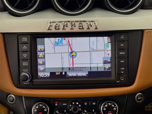 Used 2015 Ferrari FF image 13