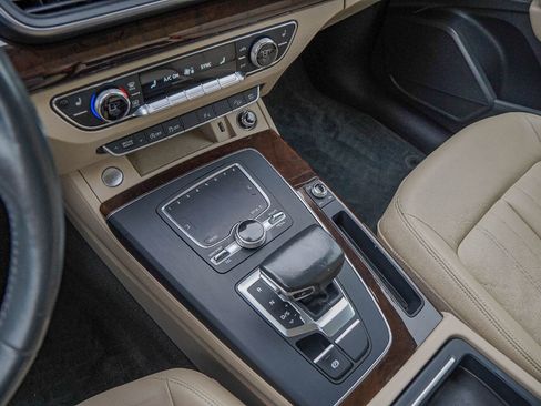 Used 2018 Audi Q5 2.0T Premium Plus image 16