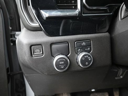 Used 2024 GMC Sierra 1500 SLE RWD image 15