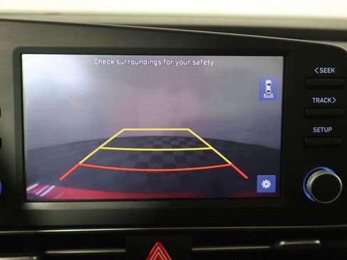 Used 2023 Hyundai Elantra SEL image 38